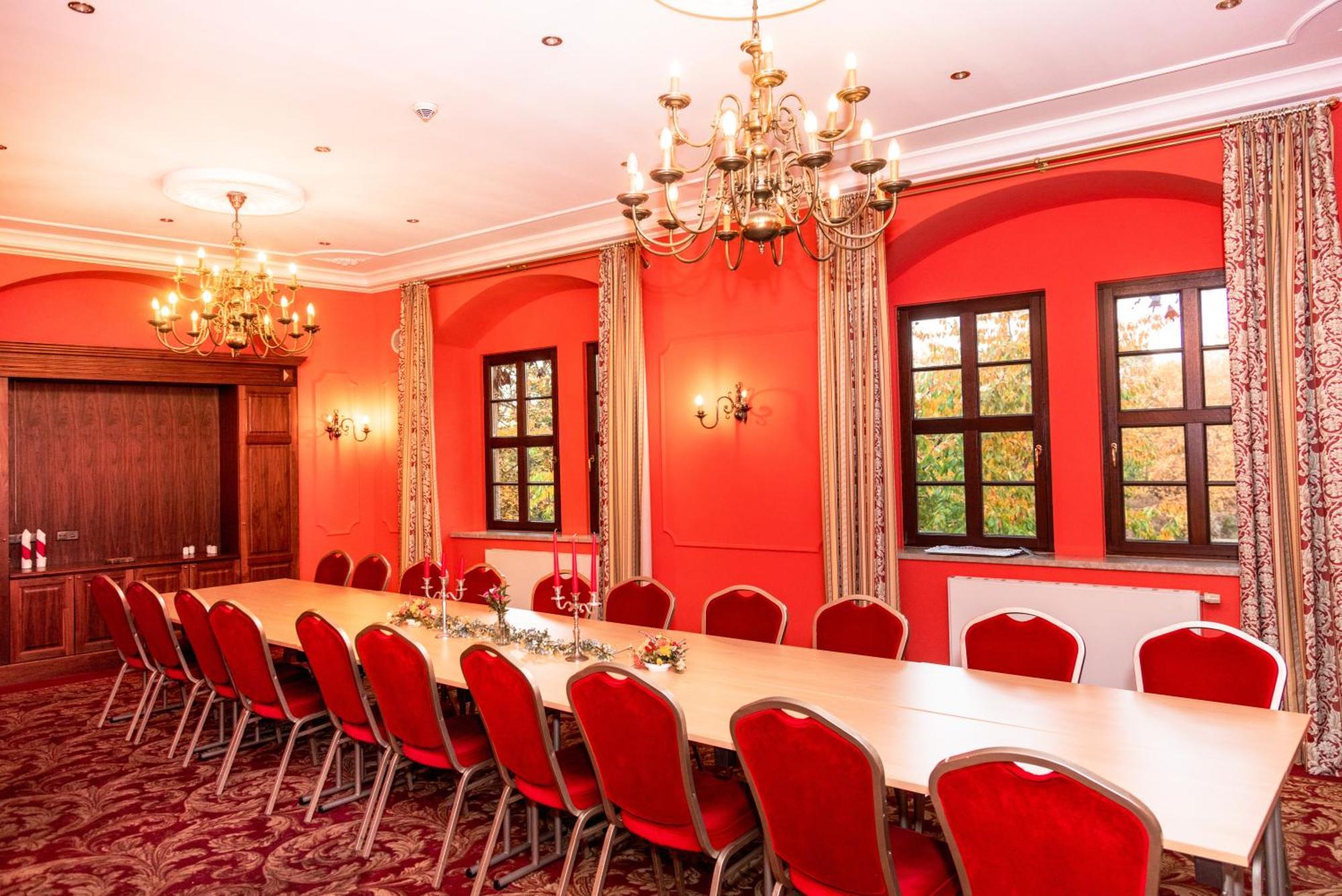 Hotel Schloss 슈코파우 외부 사진