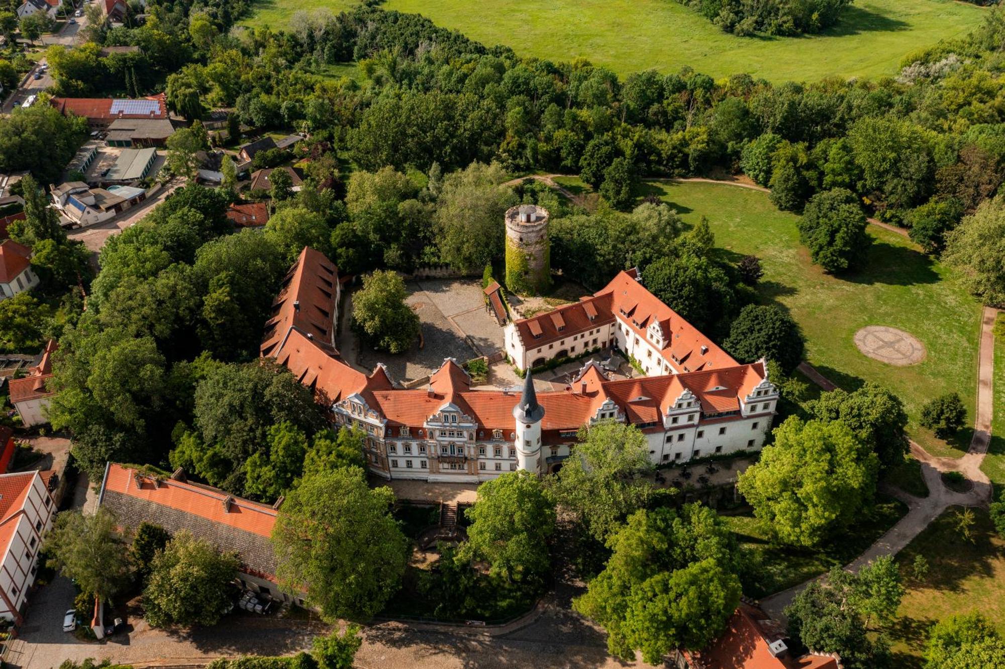 Hotel Schloss 슈코파우 외부 사진