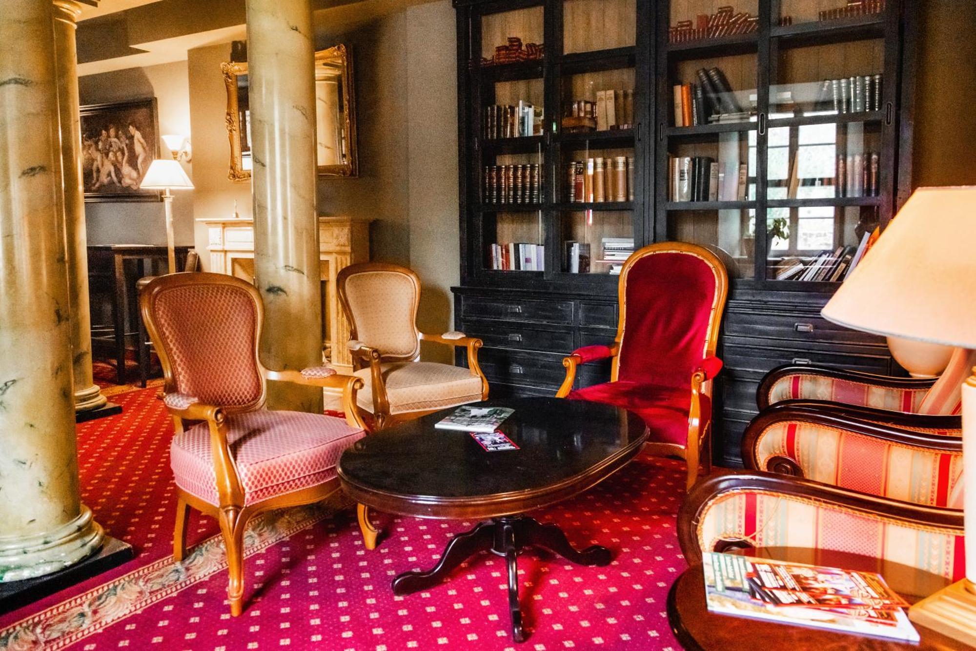 Hotel Schloss 슈코파우 외부 사진