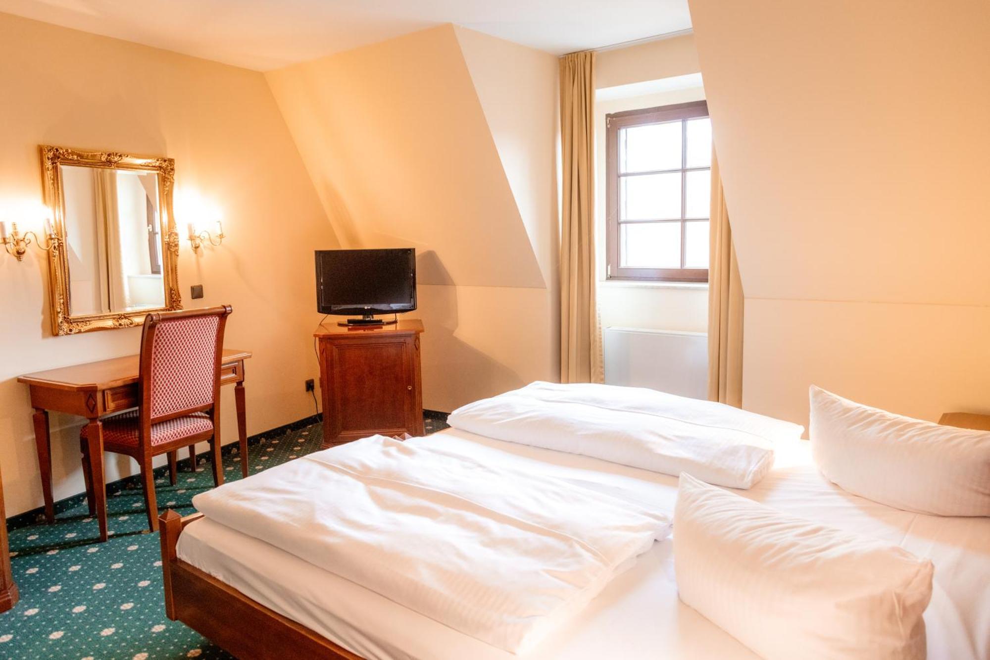 Hotel Schloss 슈코파우 외부 사진